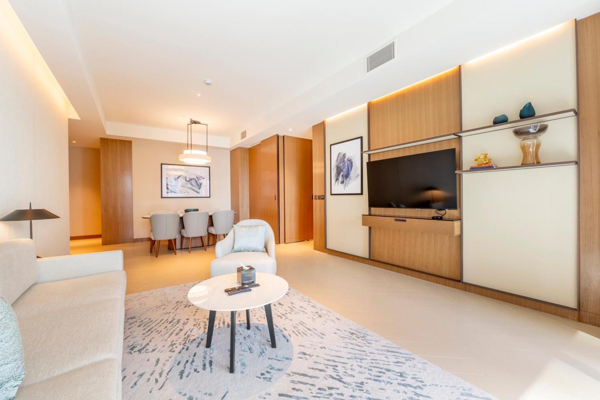 Luxe 3-br In Address Opera With Full Burj View Dubai